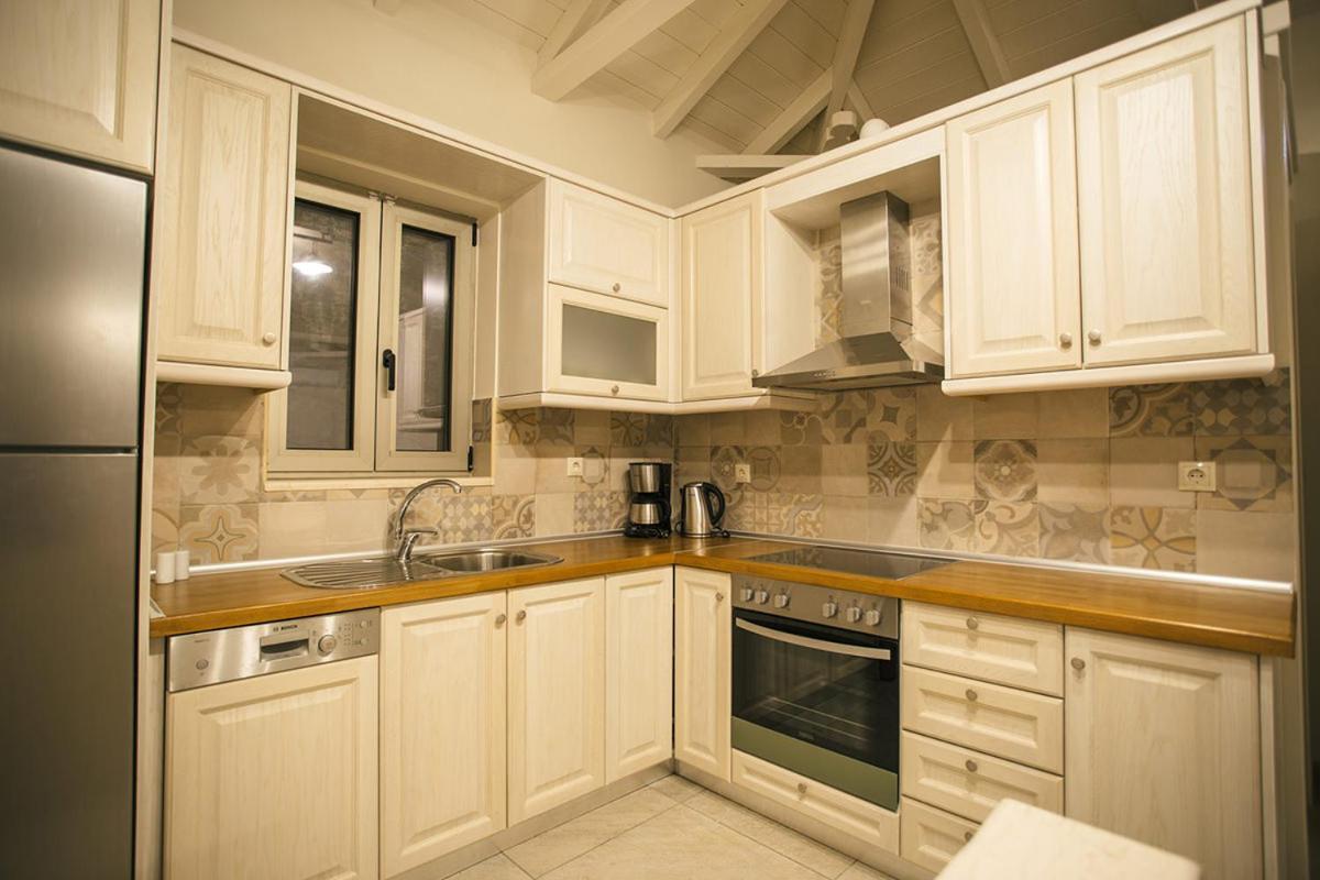 Tseralia Houses Stoúpa 部屋 写真
